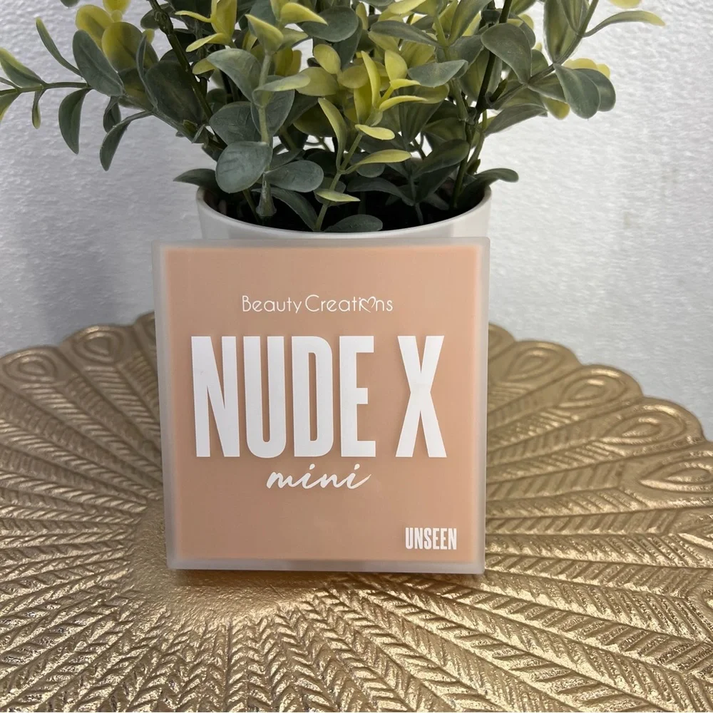 Beauty Creations NUDEX COLLECTION‎ Eyeshadow Palette (UNSEEN MINI)